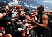 壹号娱乐-哈登回归赛场，回归赛场首场状态亮眼，日本队观众沸腾！的简单介绍