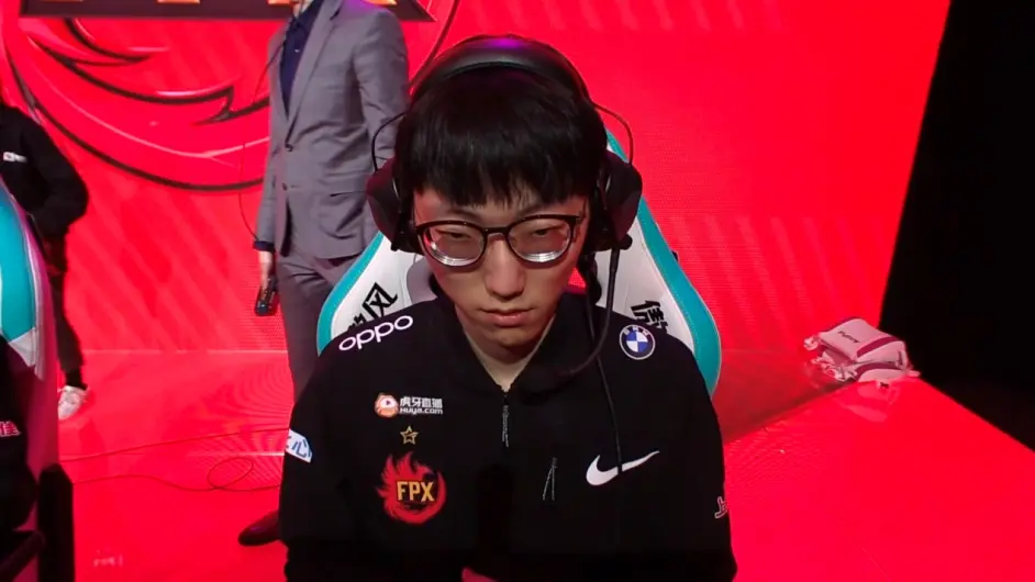 包含Karsa连续十二场比赛得分超过出色发挥,利物浦不断突破!全场沸腾不已的词条 包含Karsa连续十二场比赛得分超过出色发挥,利物浦不断突破!全场沸腾不已的词条